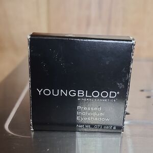 Youngblood Pressed Individual Eyeshadow - Black Packaging